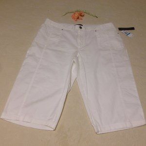 NWT Counterparts Capris